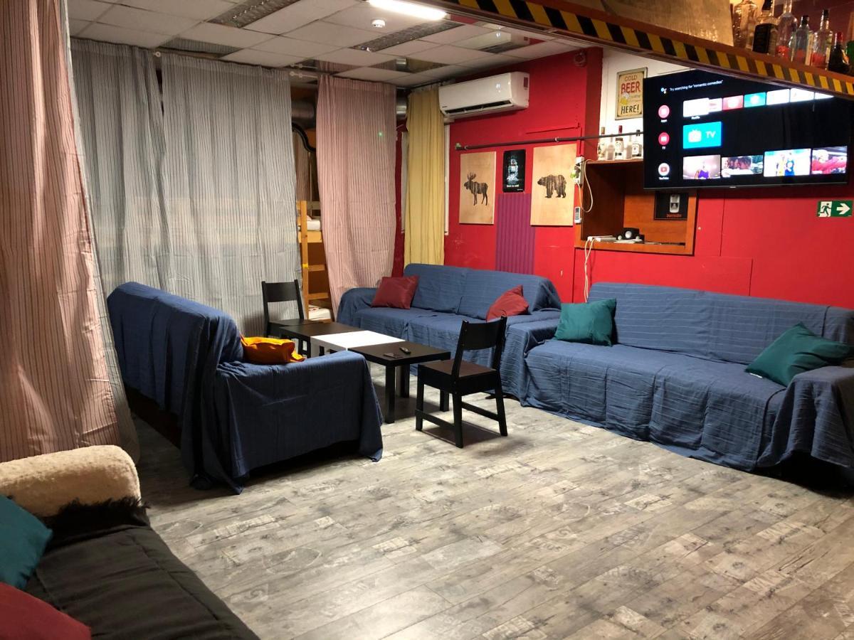 Whole Basement Former Pub2 For Stag Do, Men'S Cave Budapest Extérieur photo