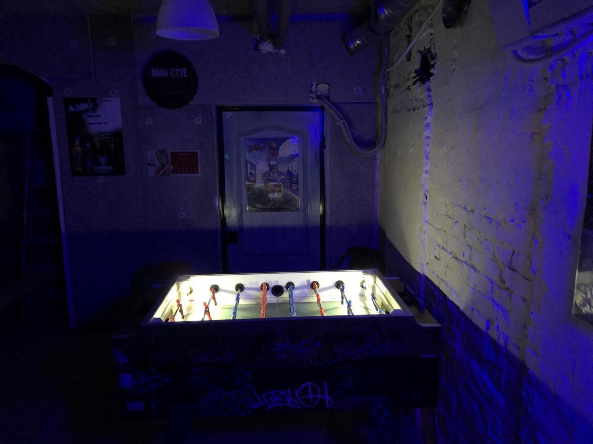 Whole Basement Former Pub2 For Stag Do, Men'S Cave Budapest Extérieur photo